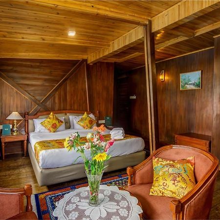 Muscatel Himalayan Resort - 400 Mts From Mall Road Νταρτζίλινγκ Εξωτερικό φωτογραφία