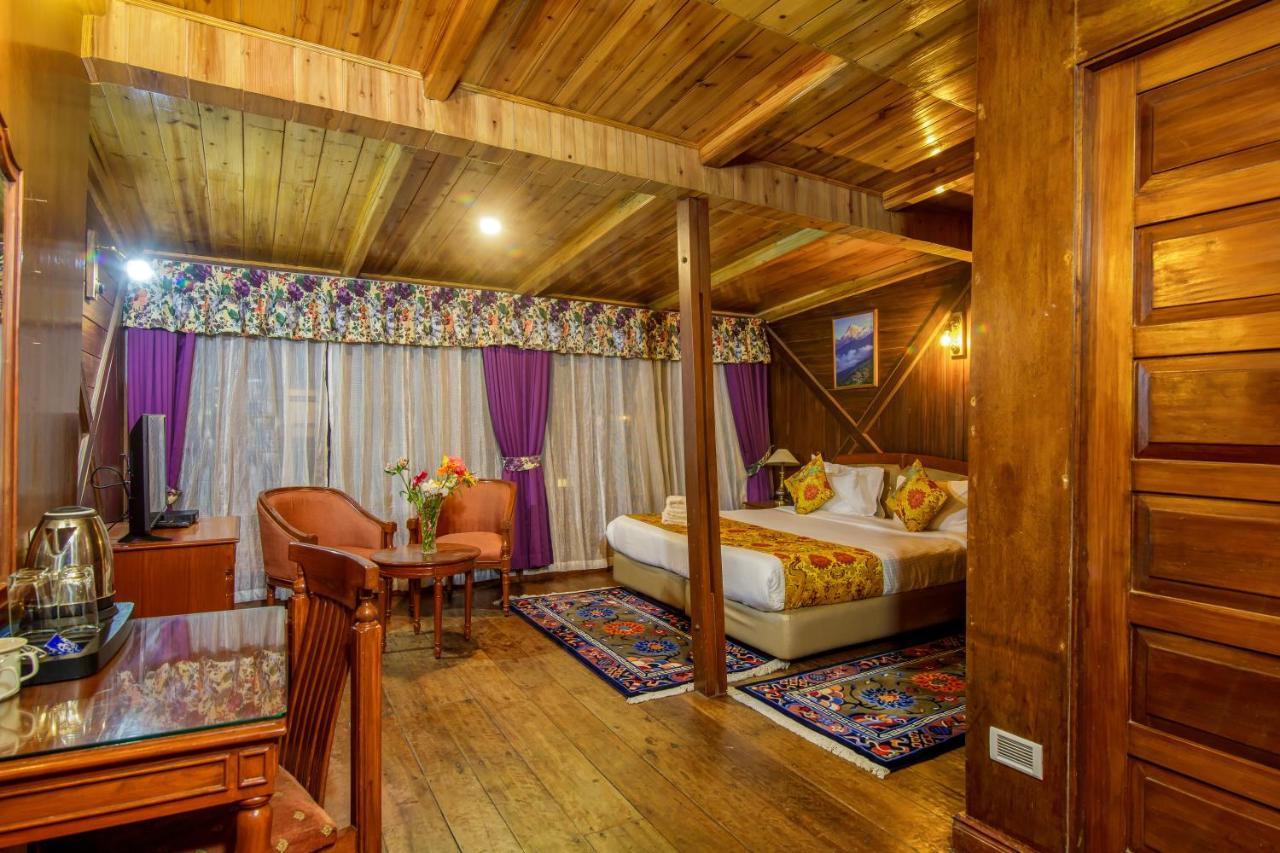 Muscatel Himalayan Resort - 400 Mts From Mall Road Νταρτζίλινγκ Εξωτερικό φωτογραφία